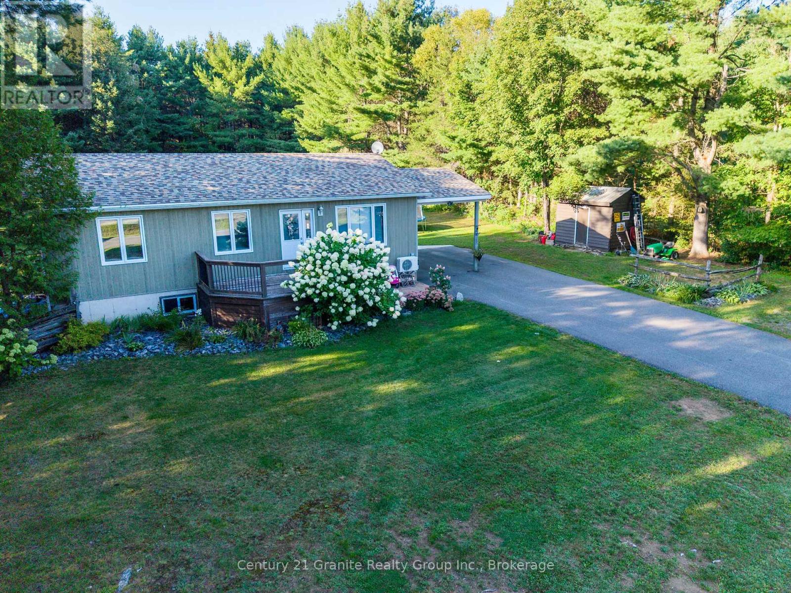 528 SOUTH BAPTISTE LAKE ROAD - Image 34