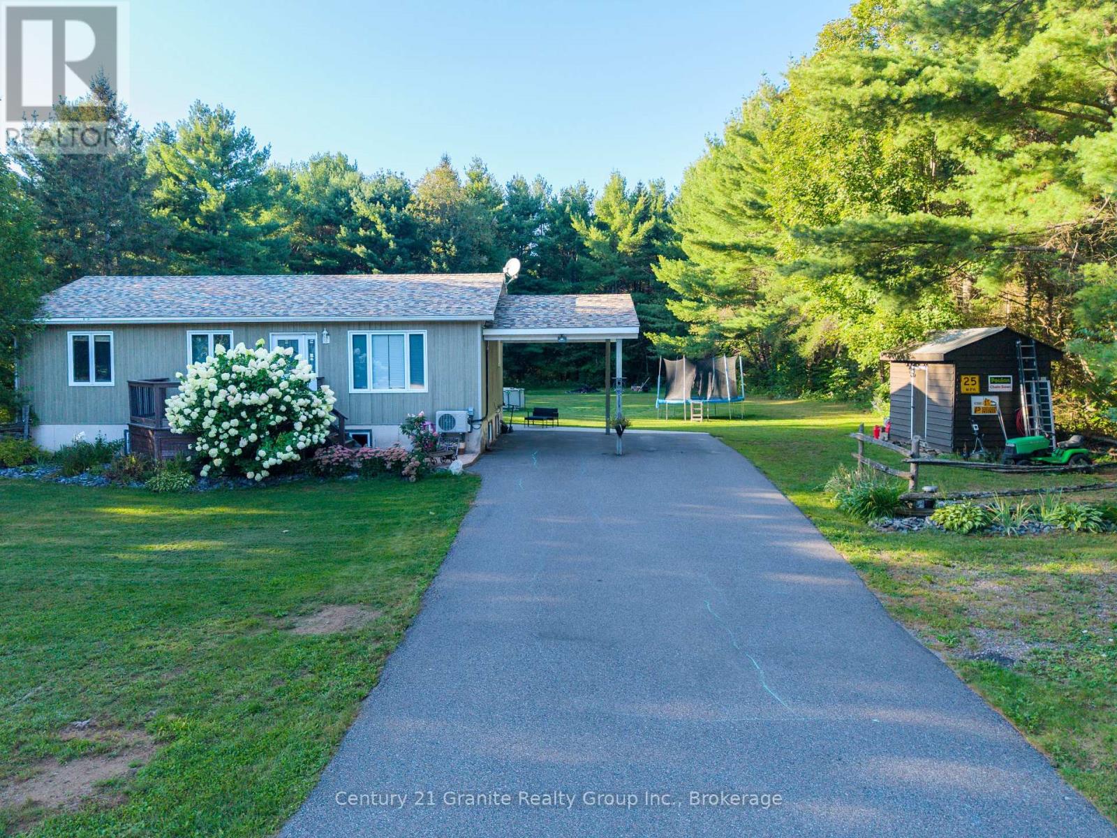 528 SOUTH BAPTISTE LAKE ROAD - 36
