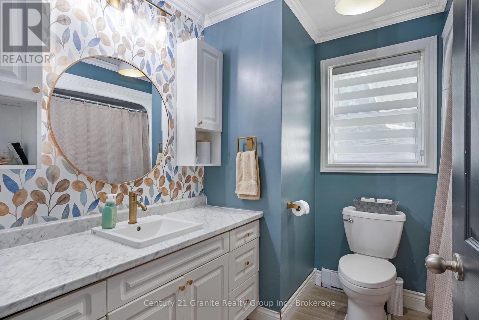 528 SOUTH BAPTISTE LAKE ROAD - 7
