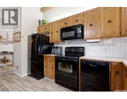 Games room - 94 Noonan Road, Regina, SK S4V0J6 Photo 12