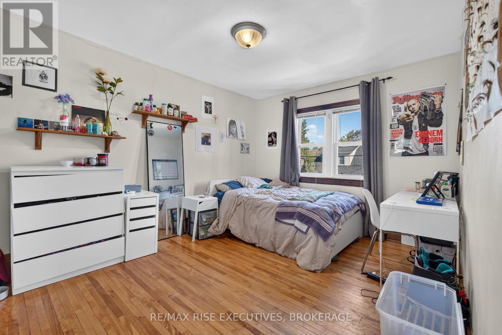 670 JOHNSON STREET - Image 19