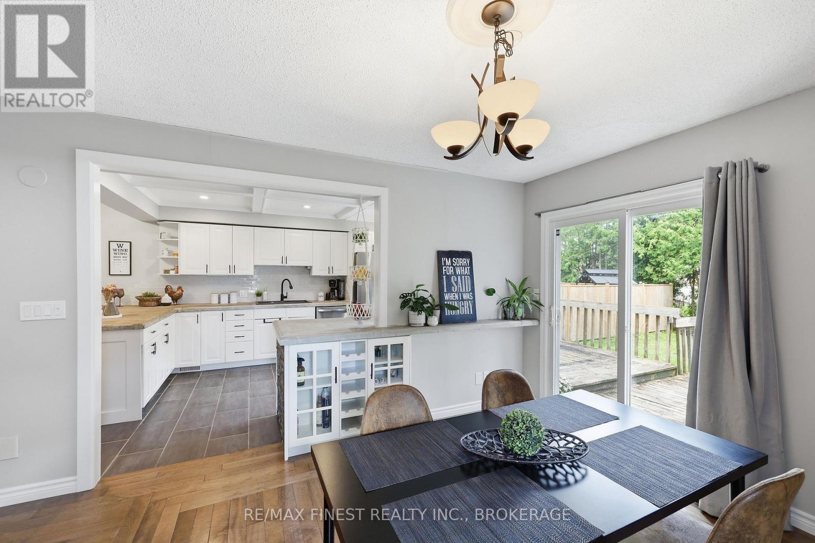 10 CHARTWELL CRESCENT - Image 20