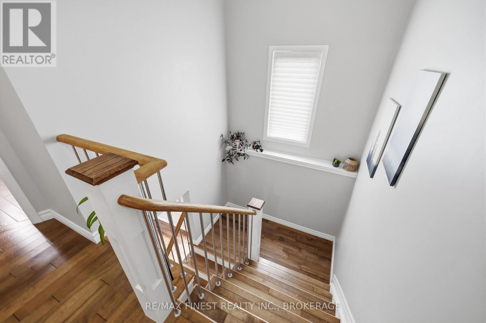 10 CHARTWELL CRESCENT - Image 23