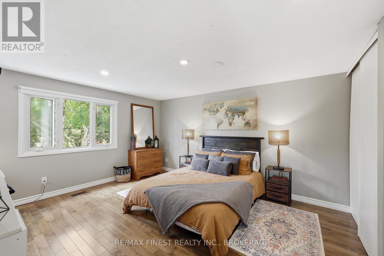 10 CHARTWELL CRESCENT - Image 25
