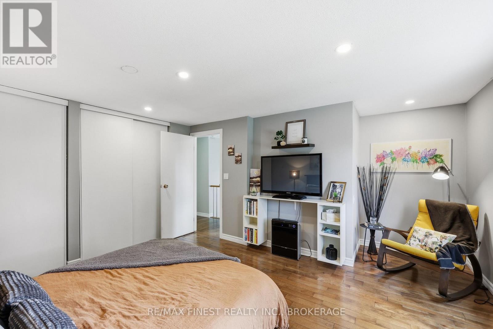 10 CHARTWELL CRESCENT - Image 27