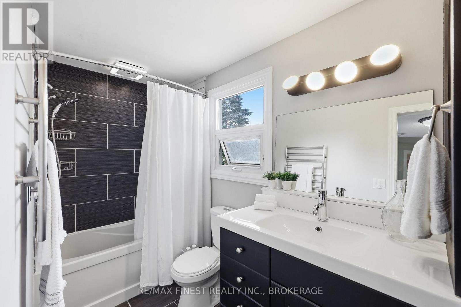 10 CHARTWELL CRESCENT - Image 28