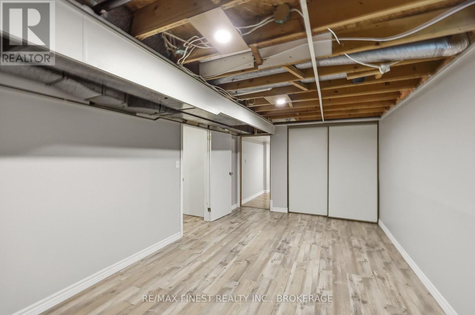 10 CHARTWELL CRESCENT - Image 37