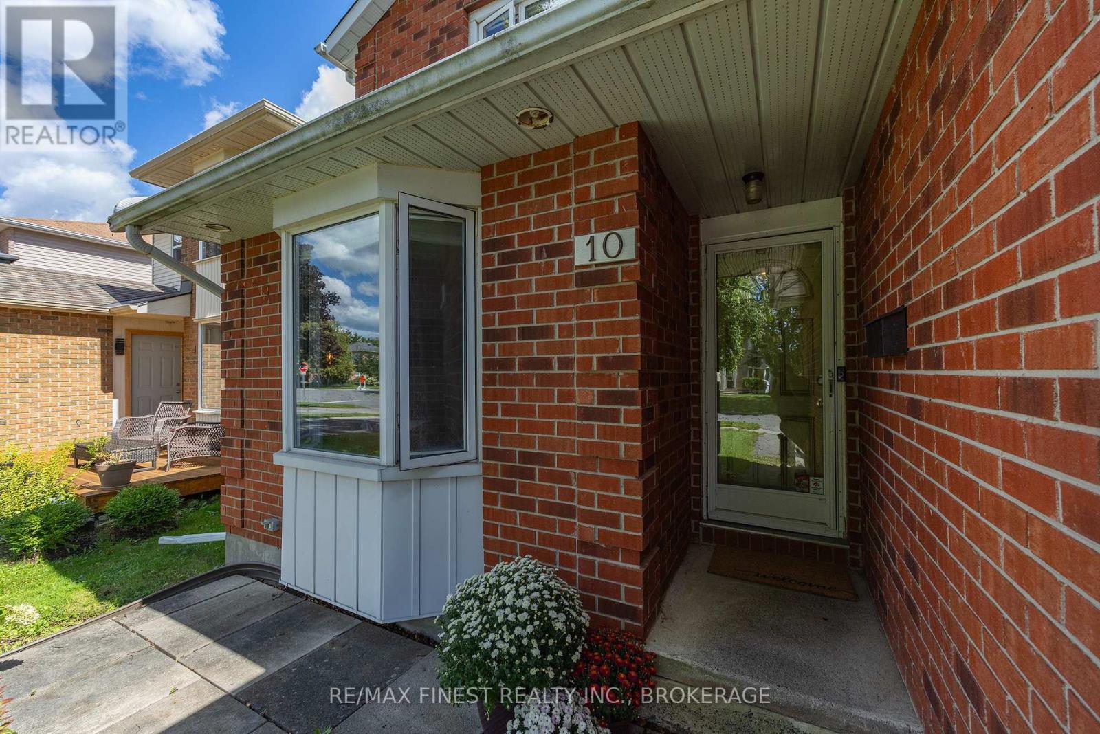 10 CHARTWELL CRESCENT - Image 5