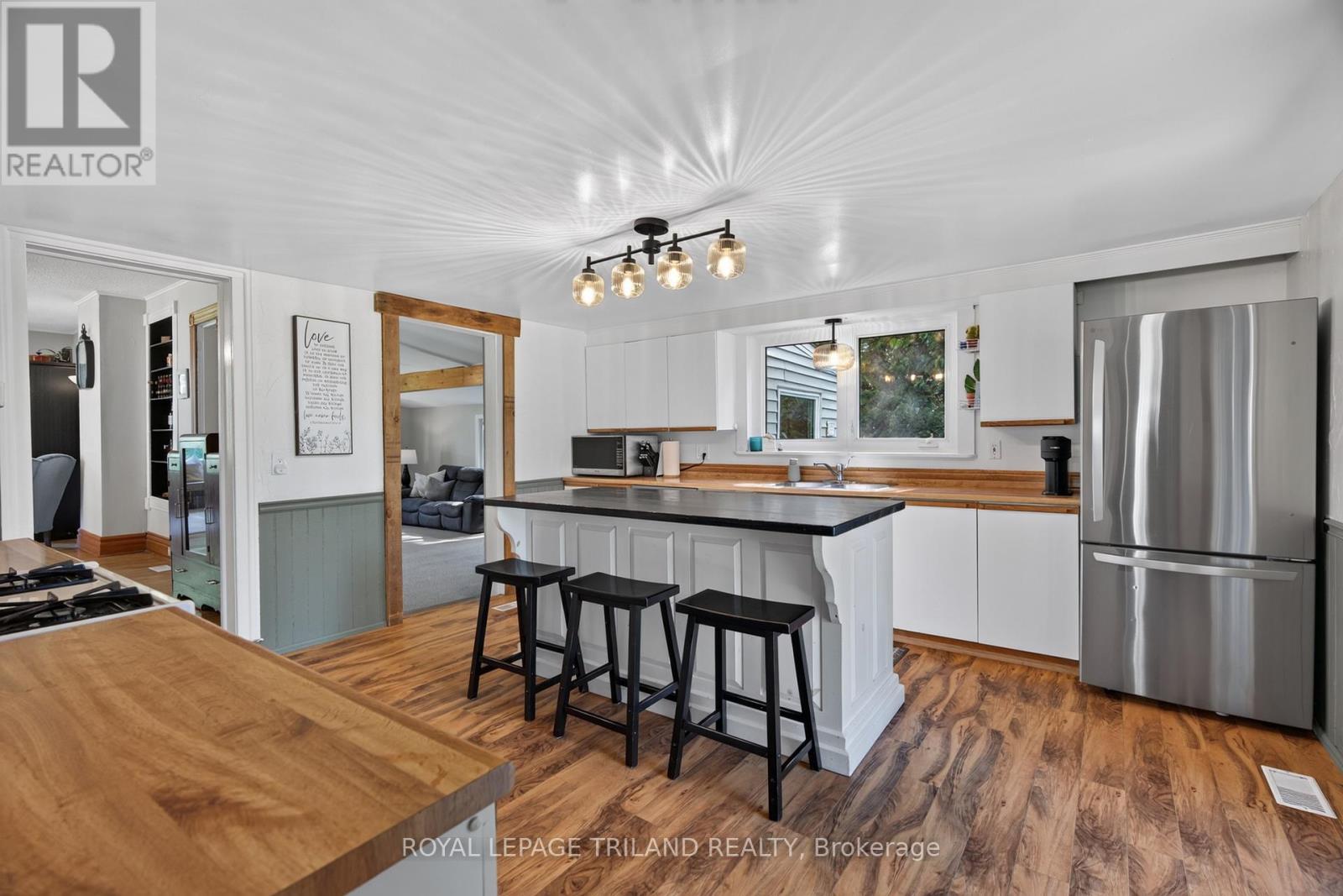 6374 FALCONBRIDGE DRIVE, Southwest Middlesex (Appin) — photo 8