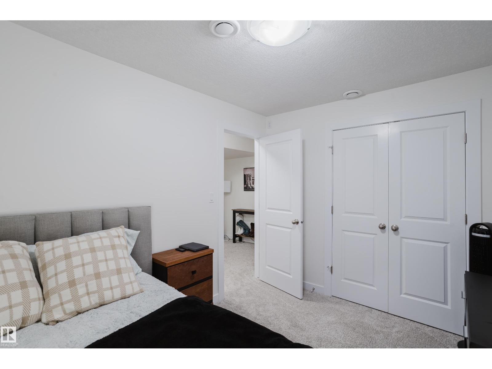 15820 15 AV SW - 54