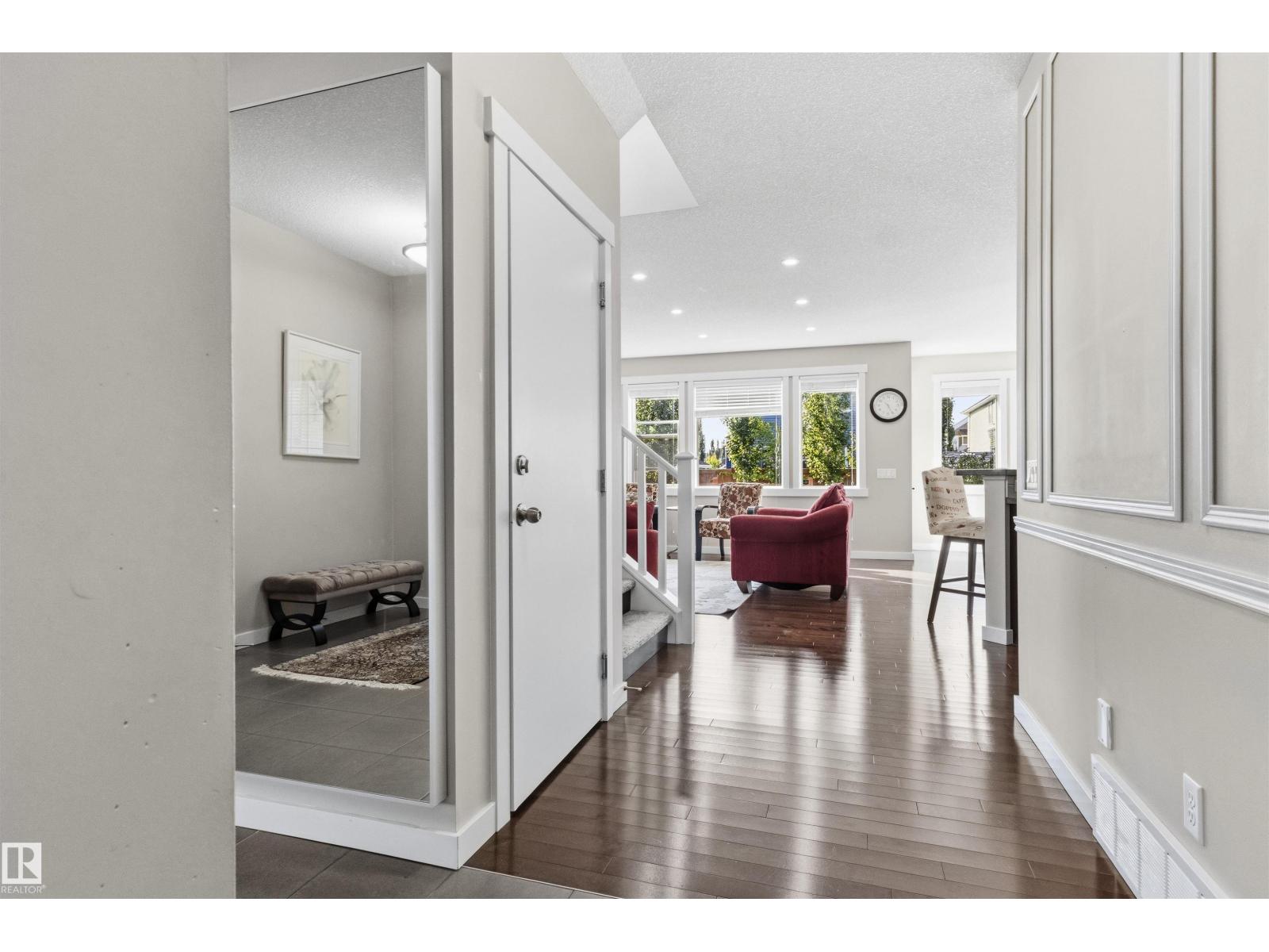8515 19 AV SW - Image 16