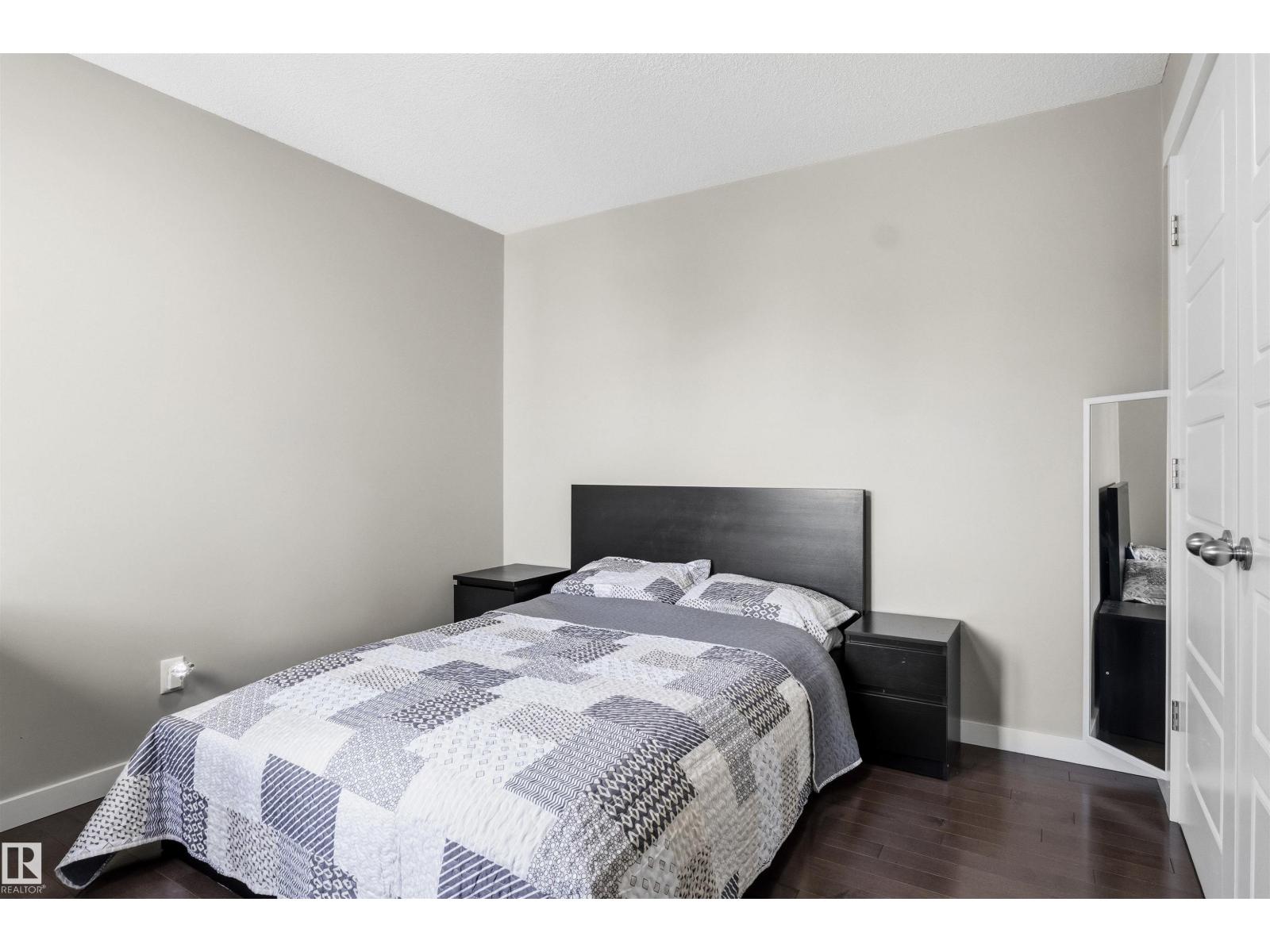 8515 19 AV SW - Image 24