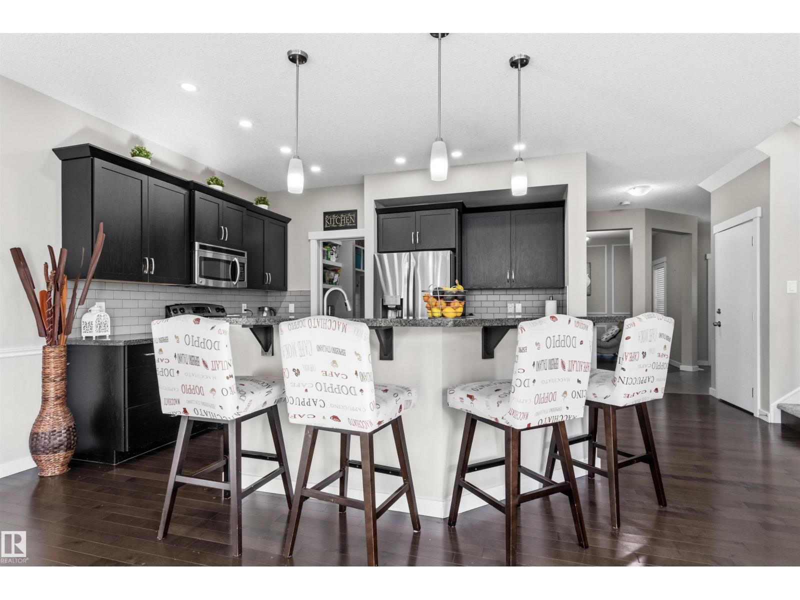 8515 19 AV SW - Image 11