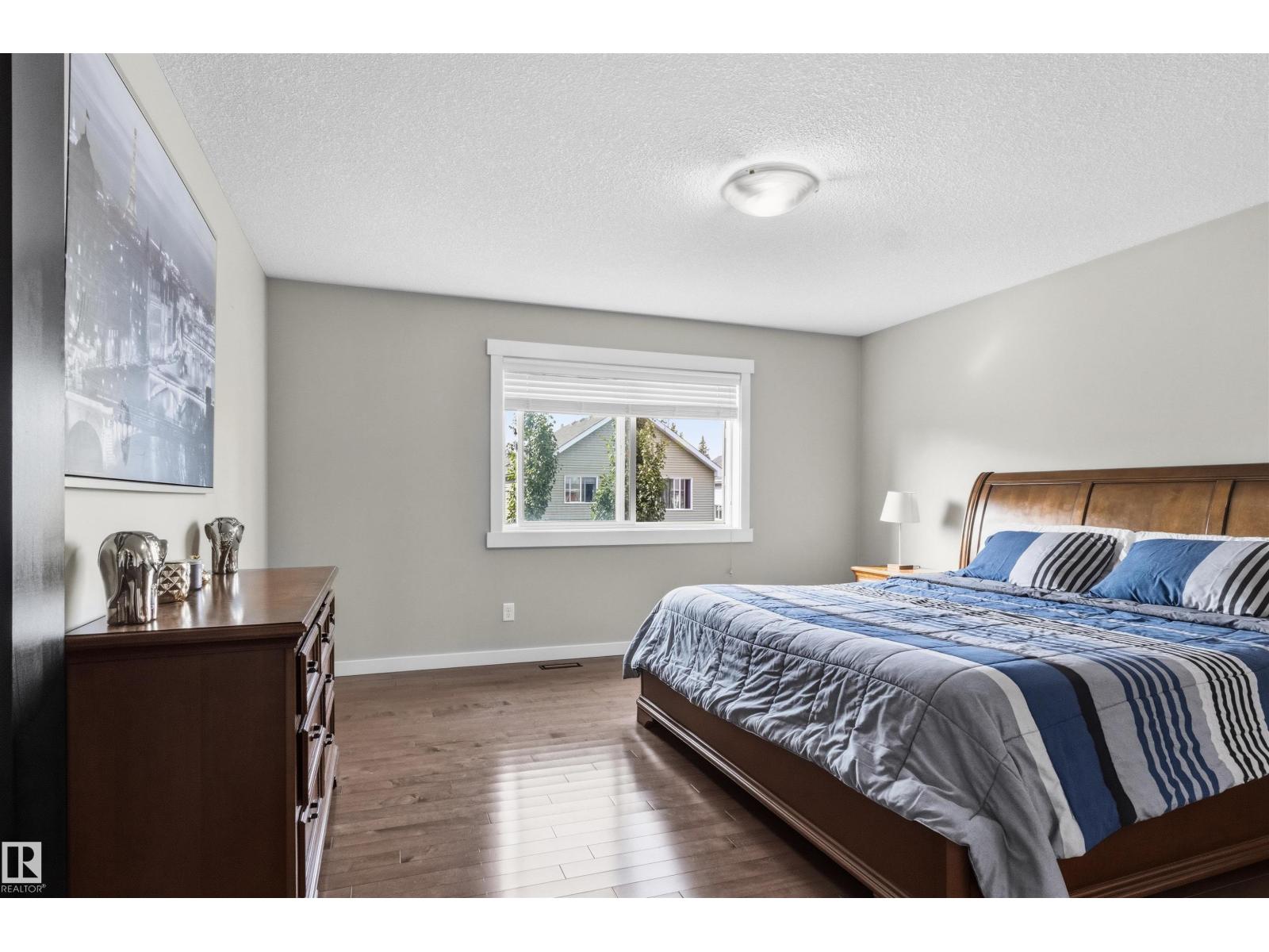 8515 19 AV SW - 19