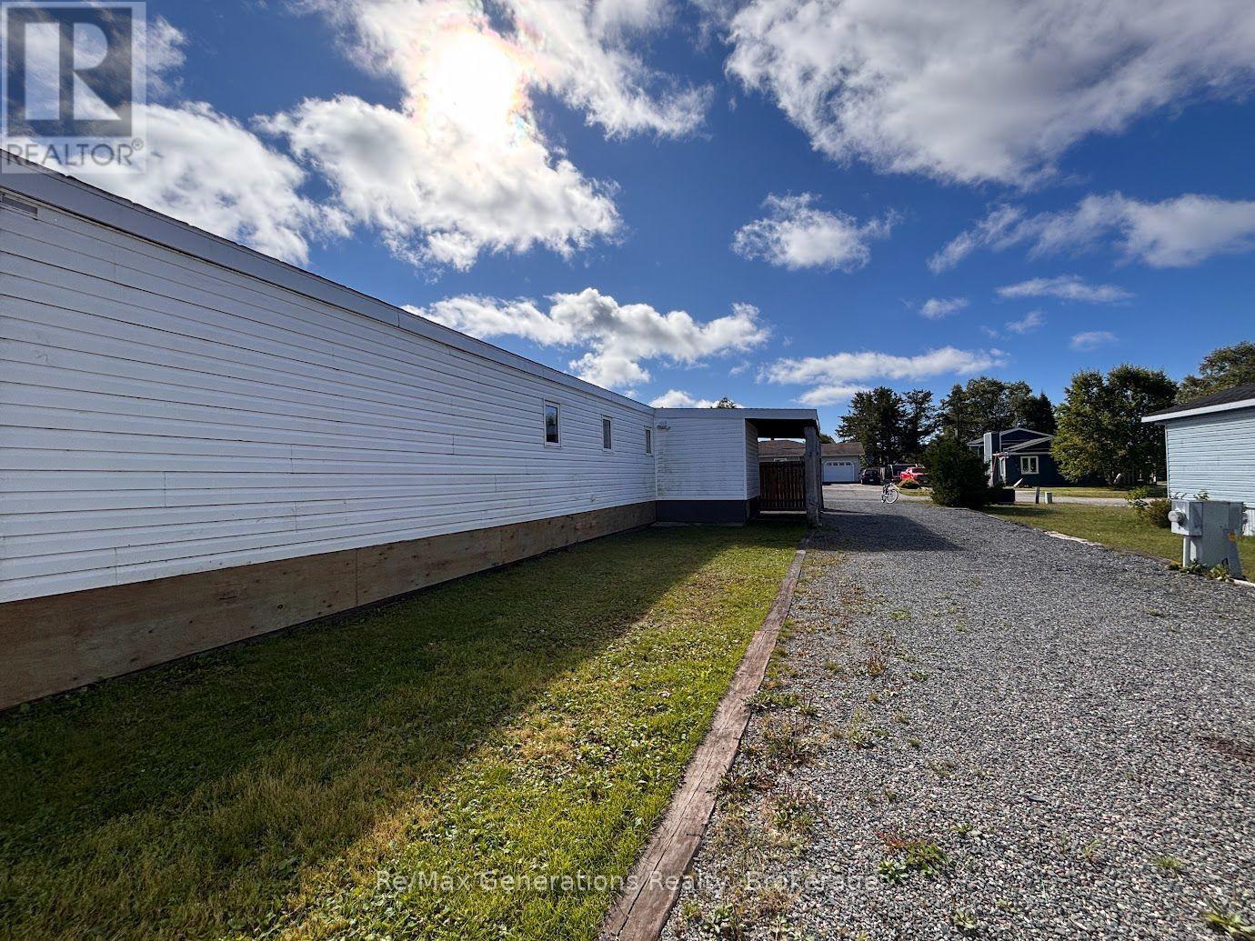 54 JACKSON CRESCENT - Image 36