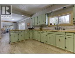 Full bathroom - 4161 Verigin Road, Nelson, BC V1L6V9 Photo 13