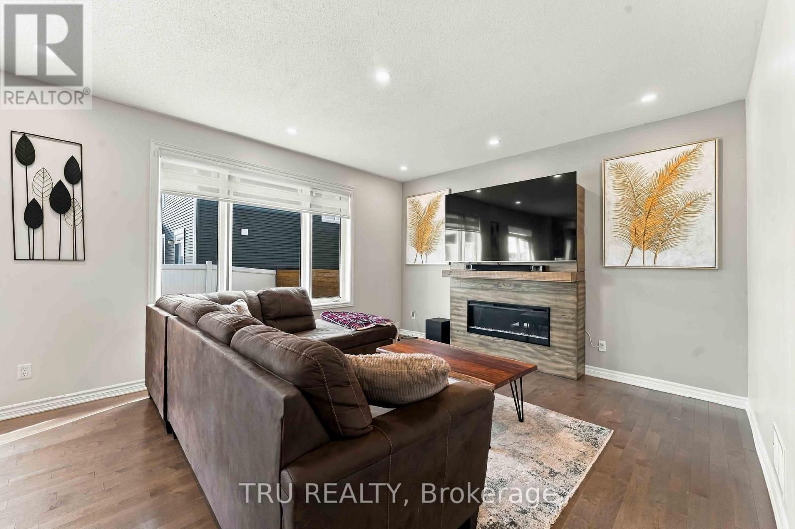 357 LAMARCHE AVENUE - 7