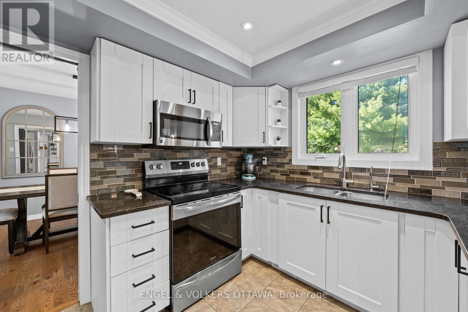 109 INNISKILLIN DRIVE - Image 10