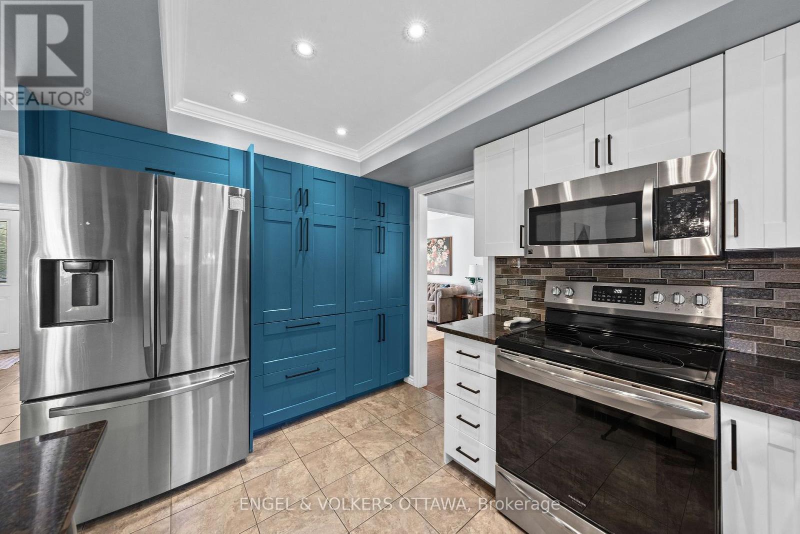 109 INNISKILLIN DRIVE - Image 11