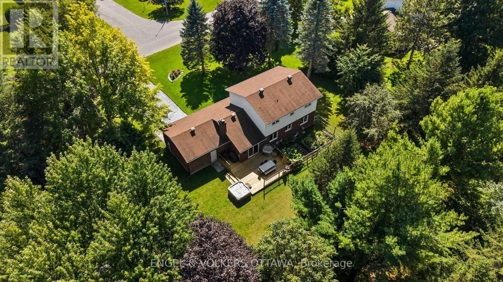 109 INNISKILLIN DRIVE - Image 45