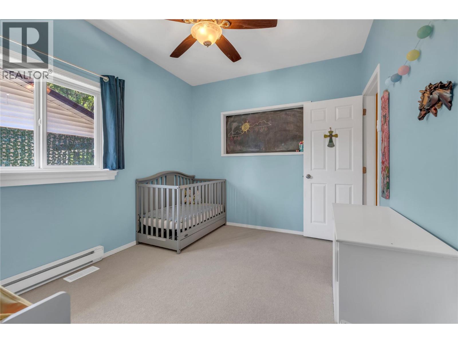 14406 Latimer Avenue, Summerland