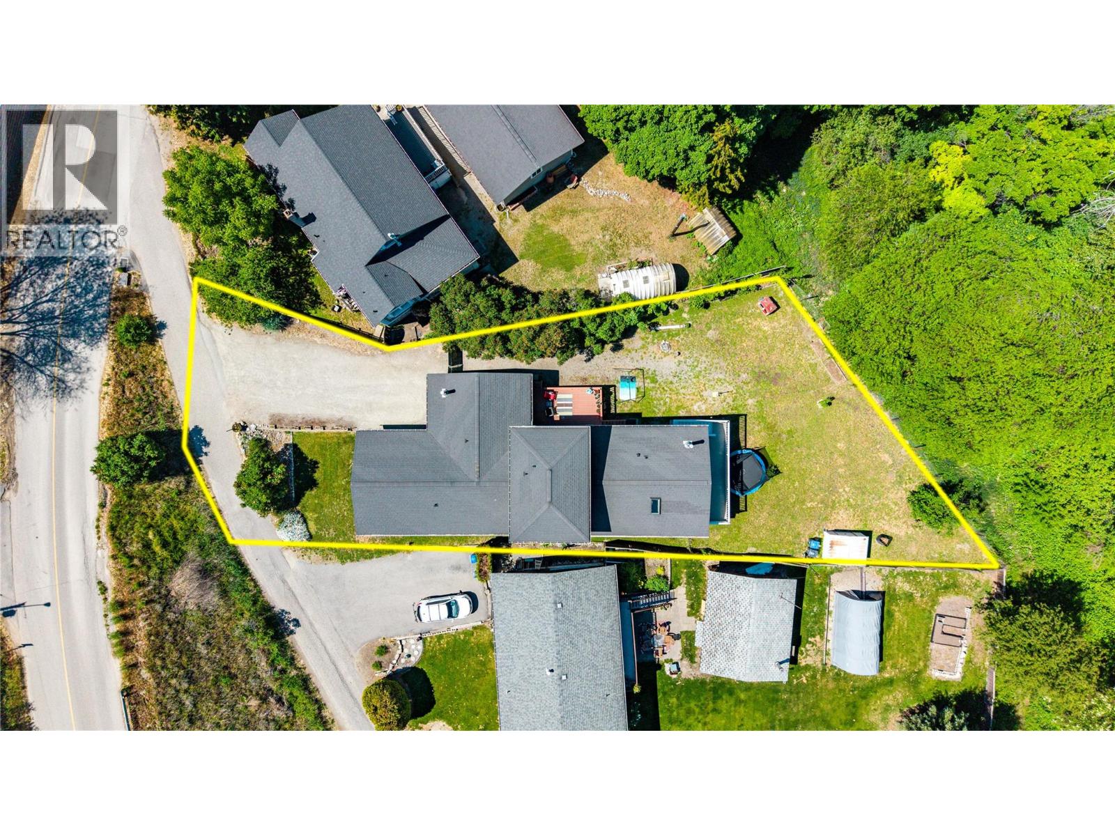 14406 Latimer Avenue, Summerland