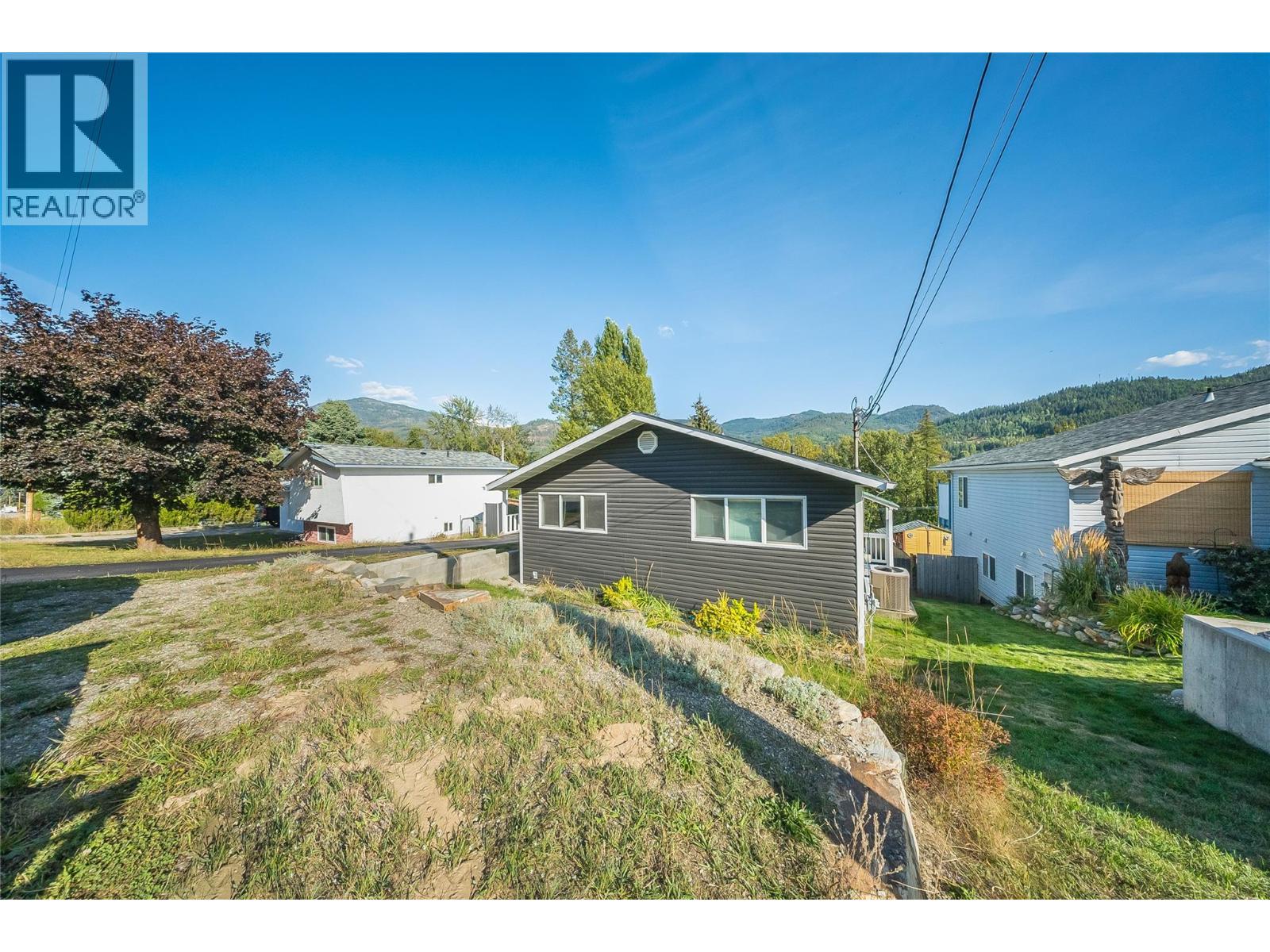 1762 FIRST Street - 39