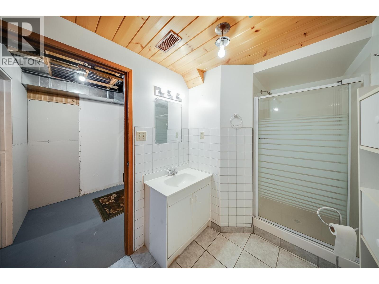 1762 FIRST Street - 25