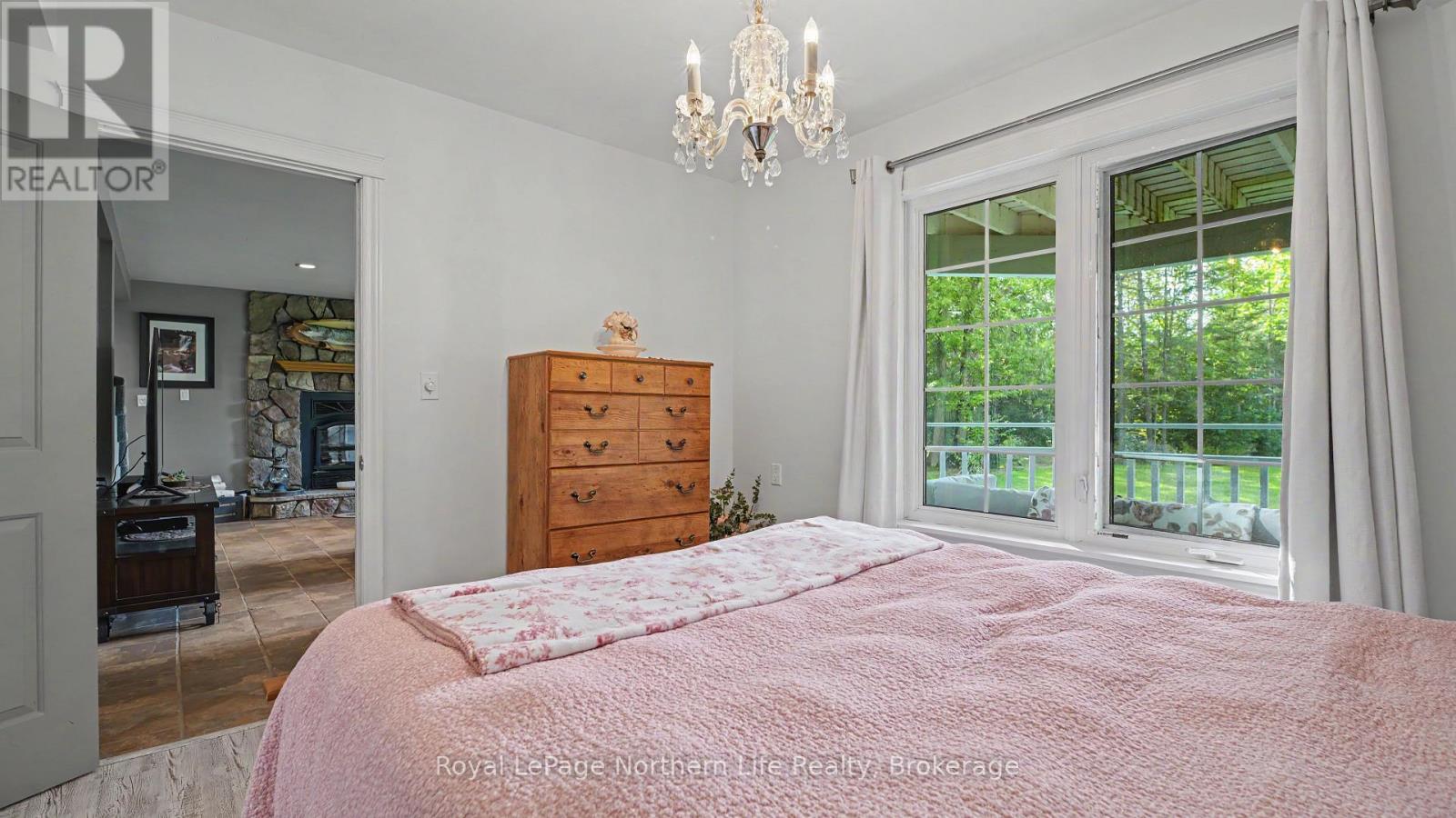 146 NIAGARA ROAD - Image 40