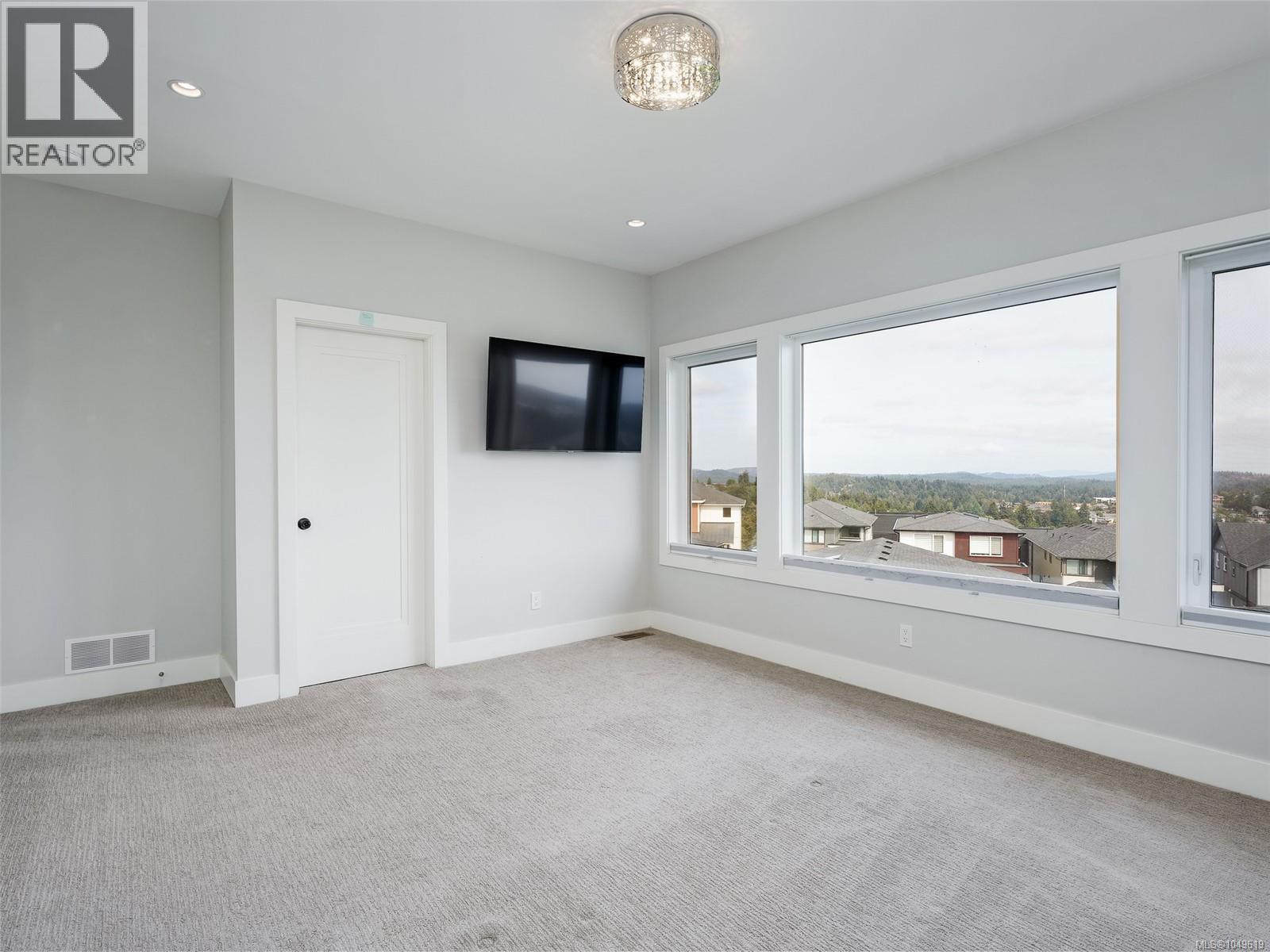  2399 Azurite Crescent, Langford