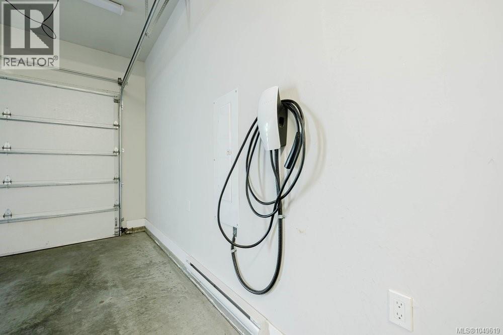  2399 Azurite Crescent, Langford