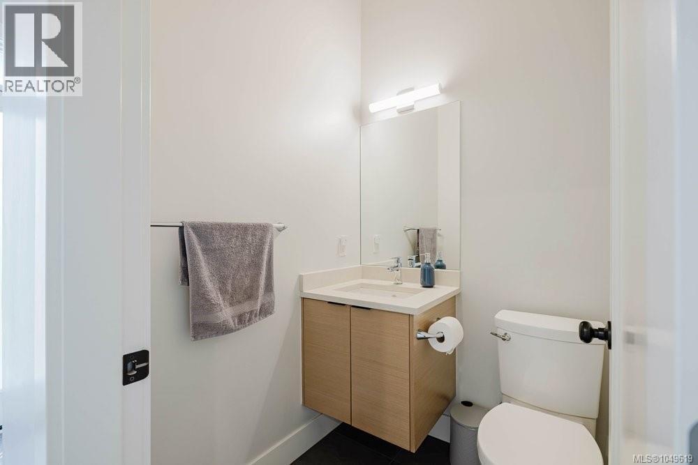  2399 Azurite Crescent, Langford