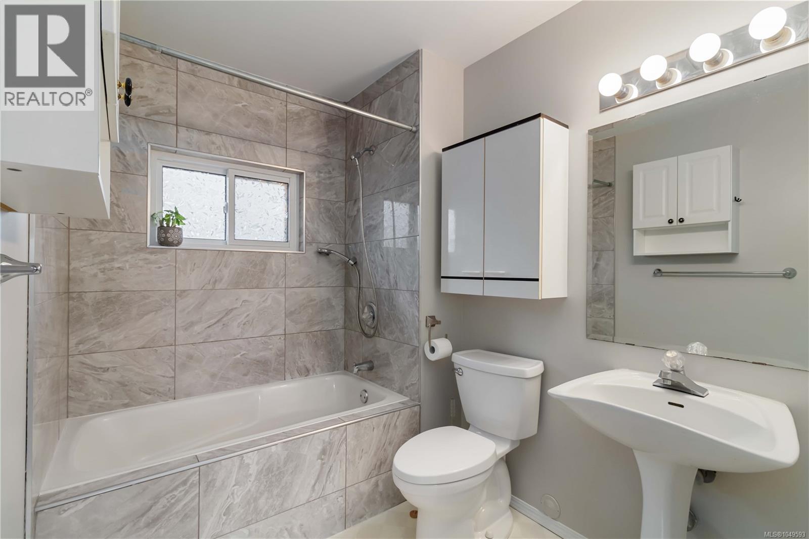  6756 Central Saanich Road, Central Saanich