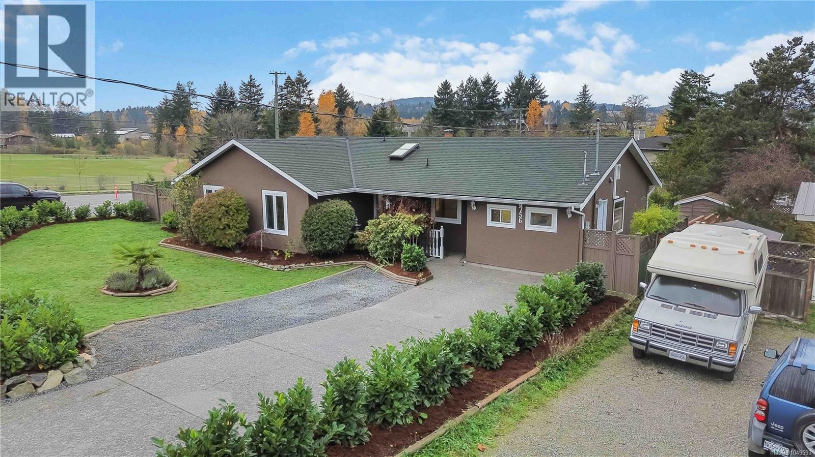 6756 Central Saanich Rd - 41