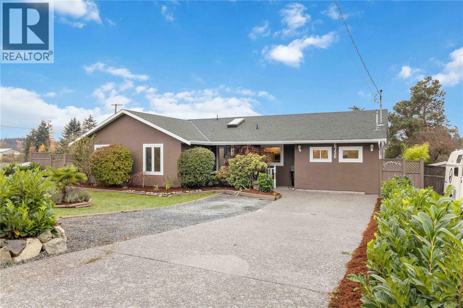 6756 Central Saanich Rd - 7