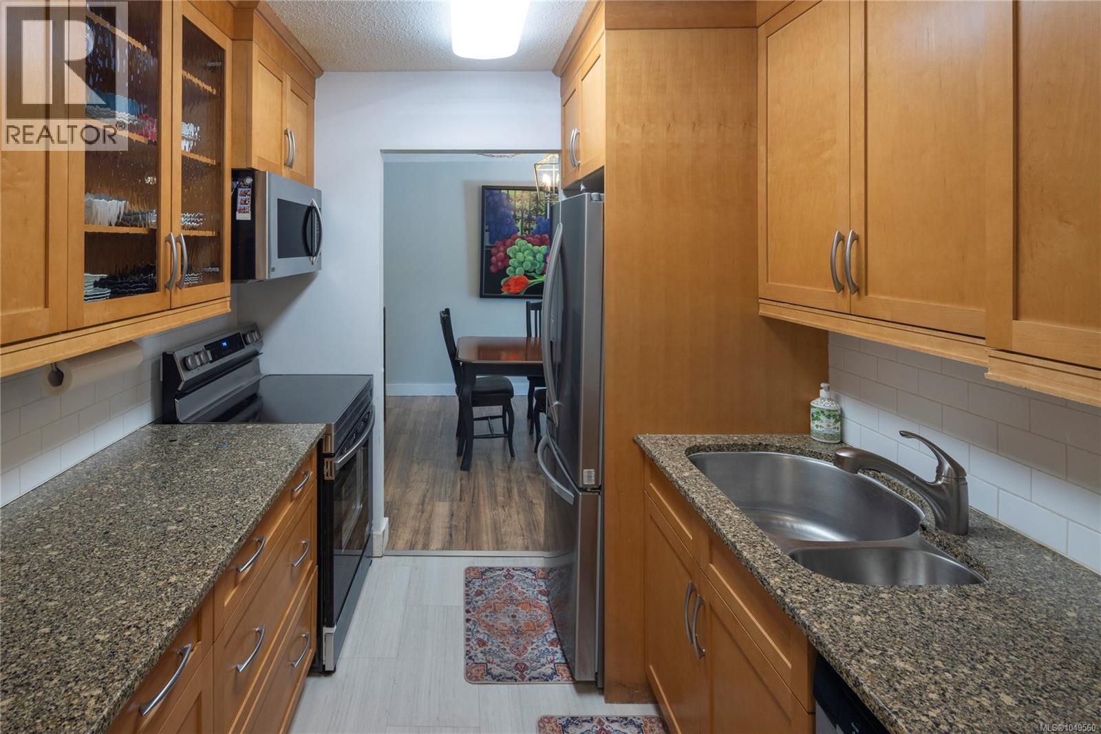 402 1157 Fairfield Road, Victoria
