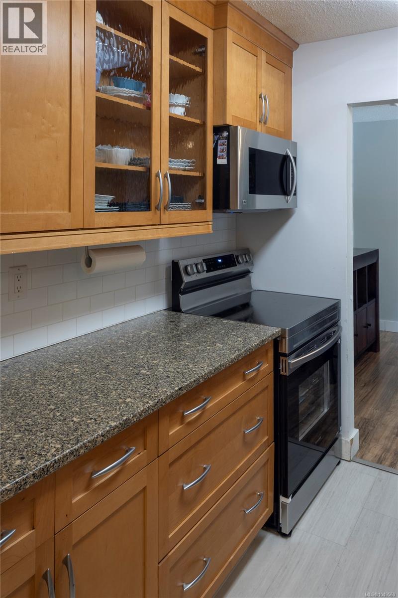 402 1157 Fairfield Road, Victoria