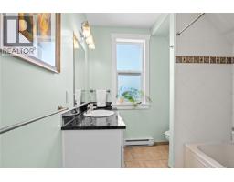 3 1376 Pandora Ave, Victoria, BC V8R1A3 Photo 23