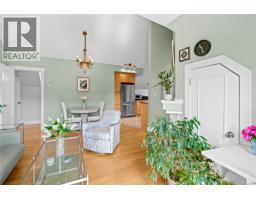 Ensuite - 3 1376 Pandora Ave, Victoria, BC V8R1A3 Photo 7