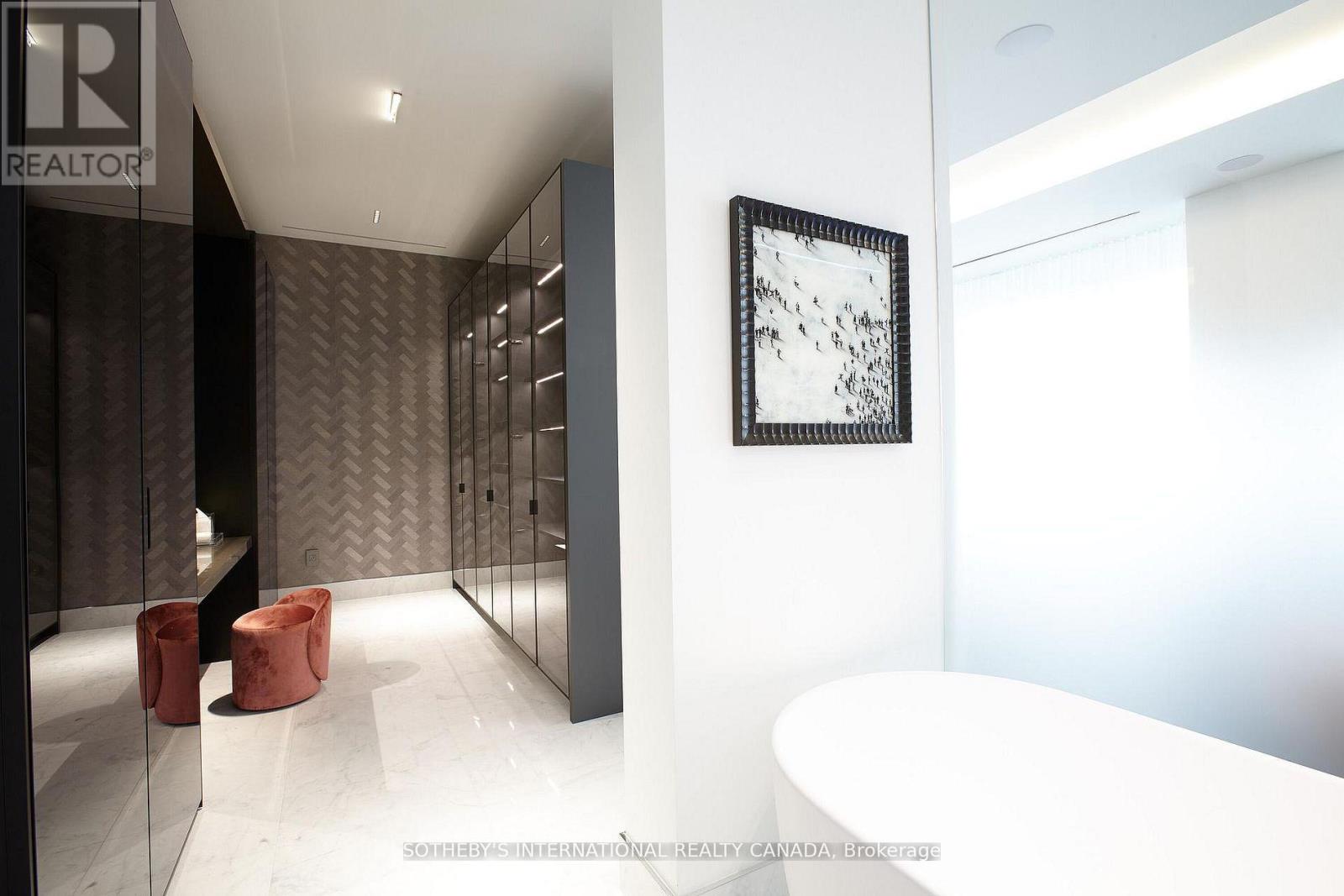 #4602/03 183 WELLINGTON STREET W - Image 9