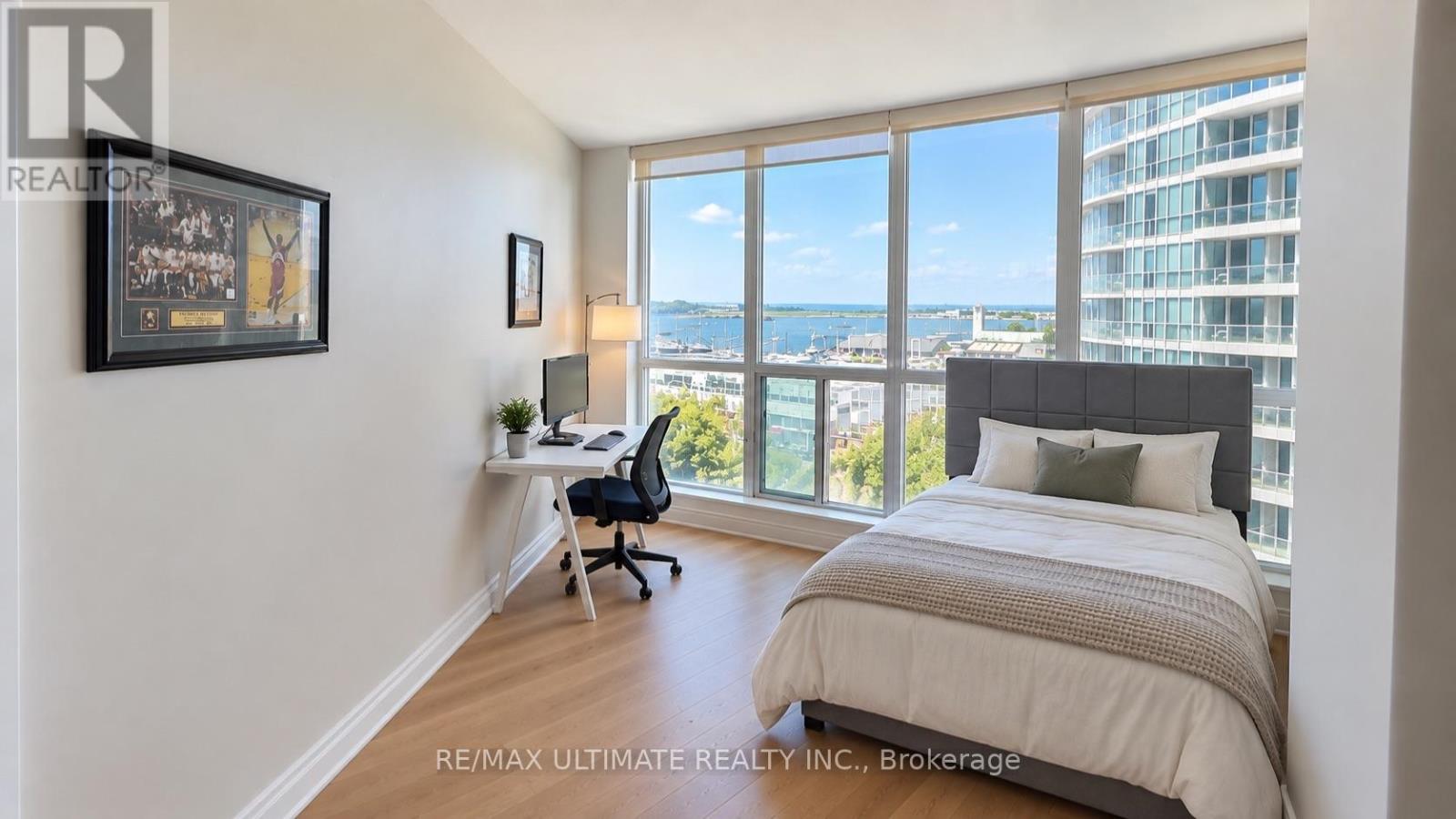 #912 208 QUEENS QUAY W - Image 14