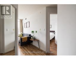 902 - 18 Valley Woods Road, Toronto, ON M3A0A1 Photo 7