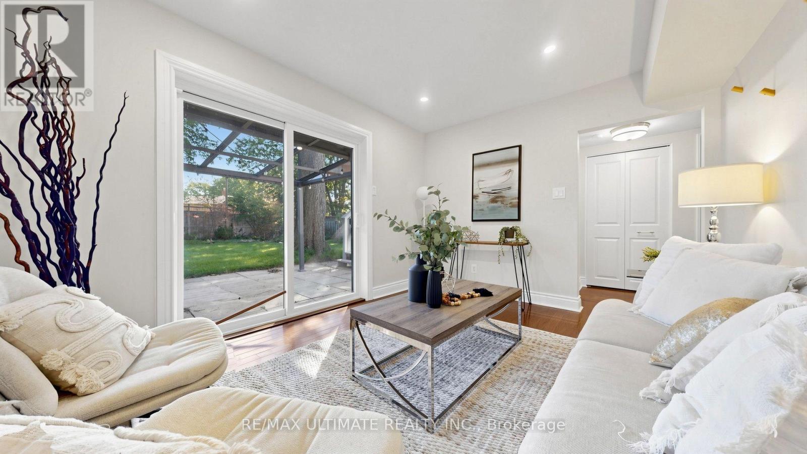 10 MONARCHWOOD CRESCENT - Image 17