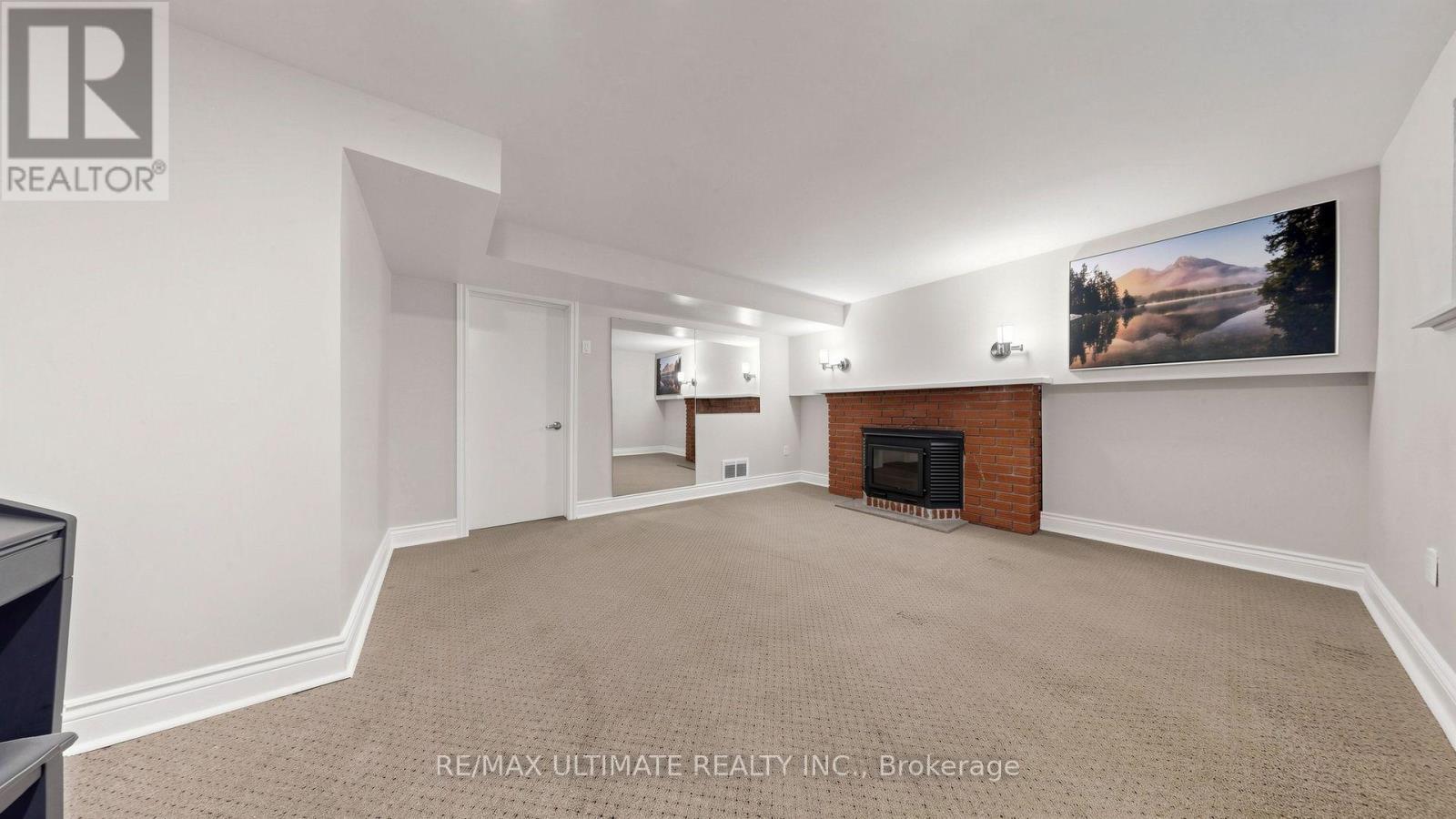 10 MONARCHWOOD CRESCENT - Image 32