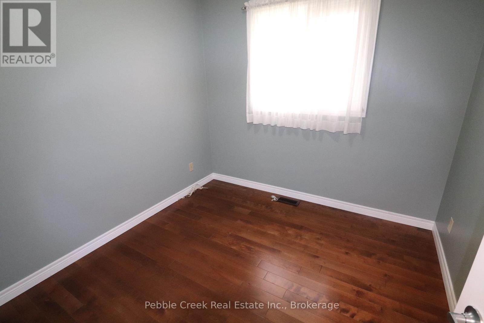 21 SUNCOAST DRIVE W - Image 16