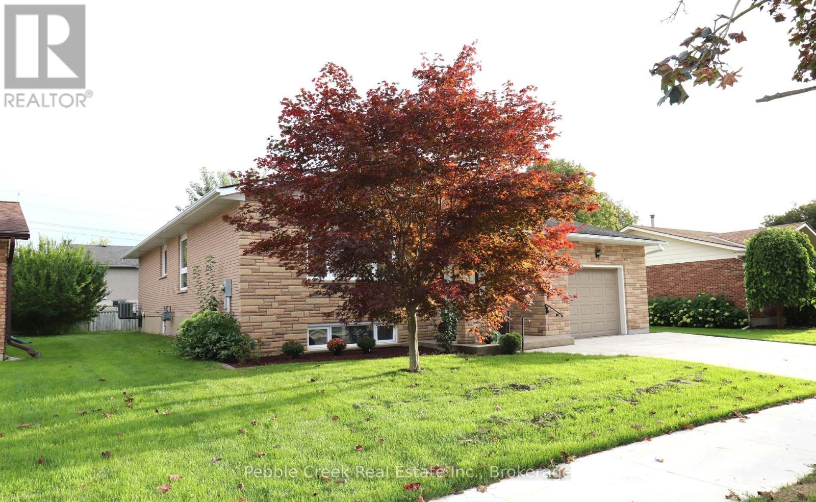 21 SUNCOAST DRIVE W - 32