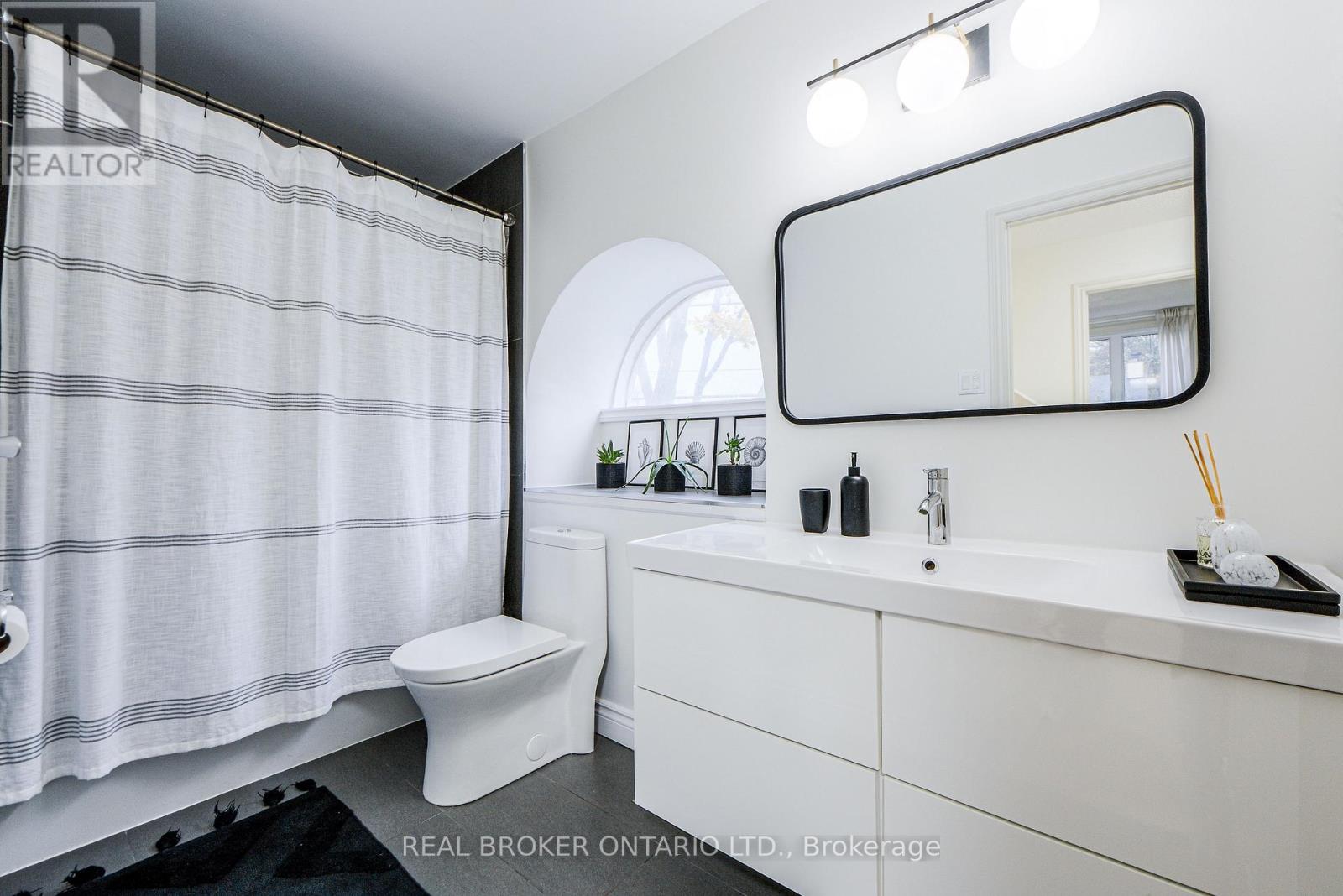 #6 45 BIRCHMOUNT ROAD - Image 29