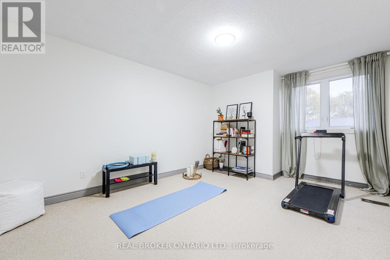 #6 45 BIRCHMOUNT ROAD - Image 32