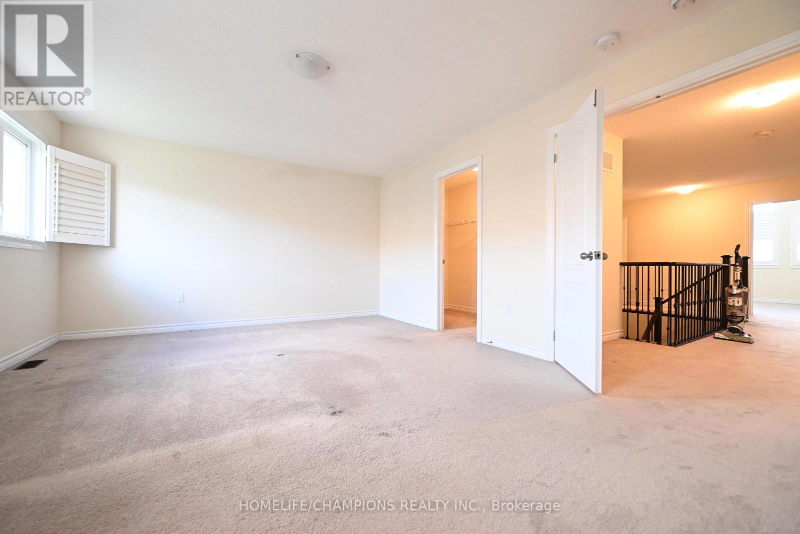 211 NORTHGLEN BOULEVARD, Clarington (Bowmanville) — photo 3