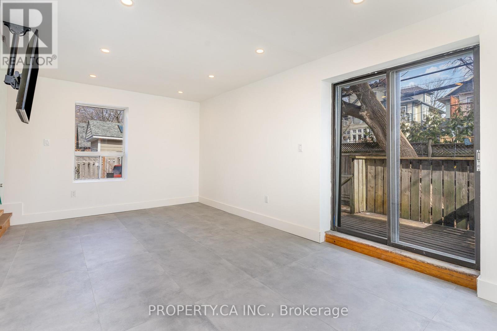 97 LEE AVENUE - 34